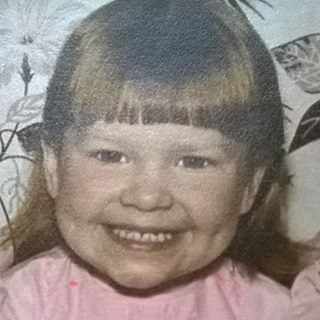 Linda Curtis's avatar