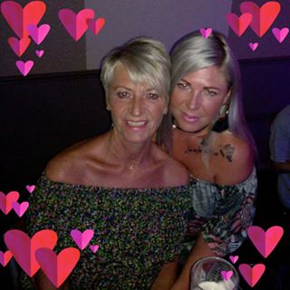 Sue Crowther's avatar