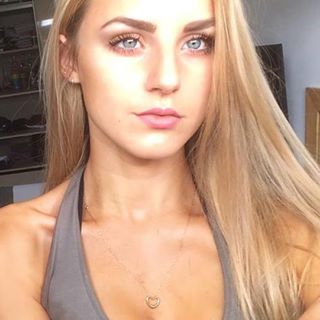 Izzy Barton's avatar