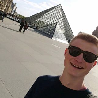 Alex Lee's avatar