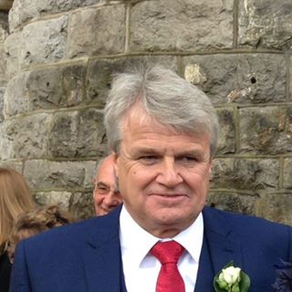 Huw Walters-Davies's avatar