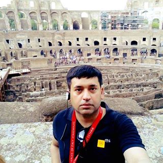 Fahad Akbar's avatar