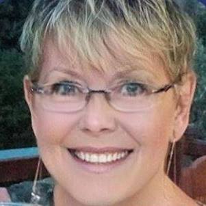 Lynn Gourlay's avatar