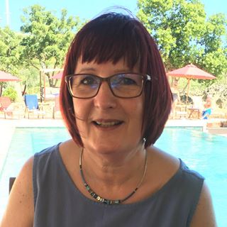 Stephanie Perry's avatar