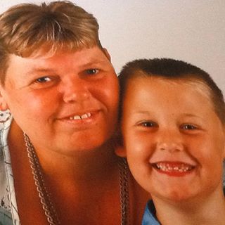 Deborah Hooper's avatar