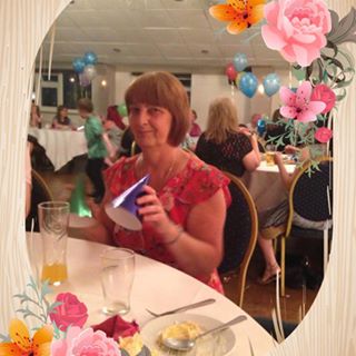 Sue Kay's avatar