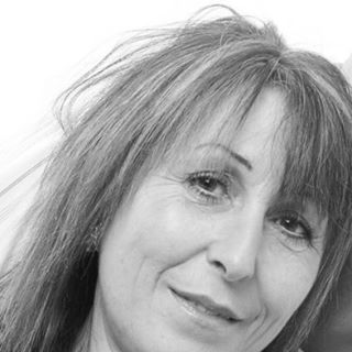 Lisa-Jayne Fallows's avatar