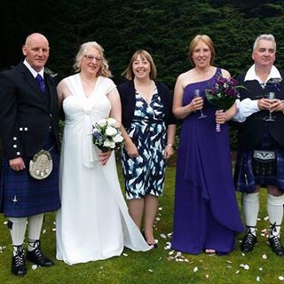 Laura Thomson's avatar