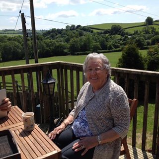 Gwen Harvey's avatar