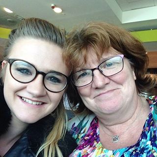 Caroline Thompson's avatar