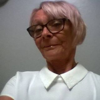 Arlene Hill's avatar