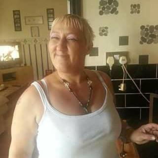 Michelle Chelbell Storey's avatar