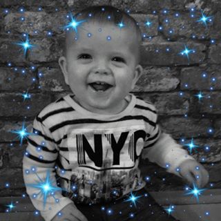 Sarah Lee Tomlin's avatar