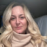 Lyndsey Hall's avatar