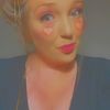 Laura W's avatar